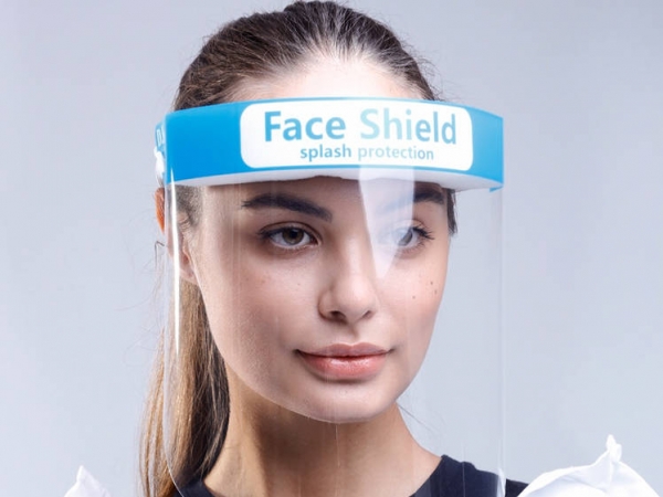 face shields can be a good alternative for schools